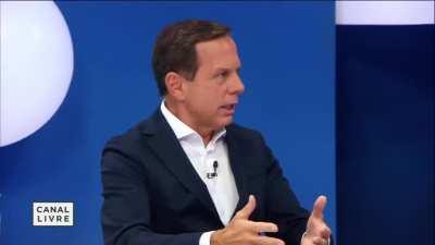 O pensamento de João Dória e da direita brasileira: taxar aposentadoria é lindo, taxar bilionário é autoritarismo