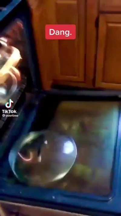 A cara dele no final