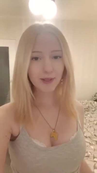 GORGEOUS Blonde Snow Queen Making It Known Who She Loves👸🏼❄️🐰