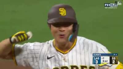 [Highlight] Ha-Seong Kim hits a run scoring double and Petco Park erupts