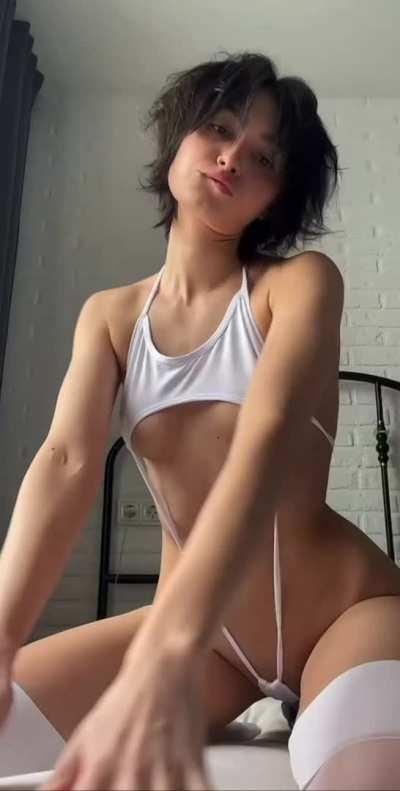 Hope you can handle this fuckdoll 🤤