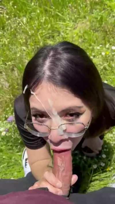 Perfect blowjob with facial and we have the beautiful view too ... What a dream ?