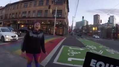 Creo que un fan de illojuan se ha escapado de la guardería