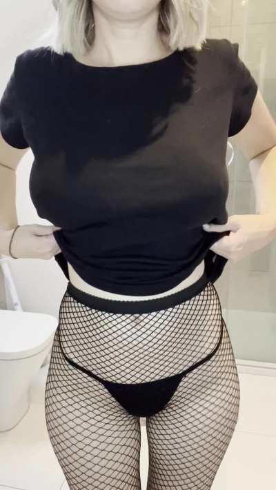 I dont mind if your married if you dont mind I am 