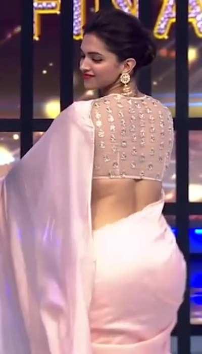 Pumping so hard to Deepika Padukone! 🔥💦