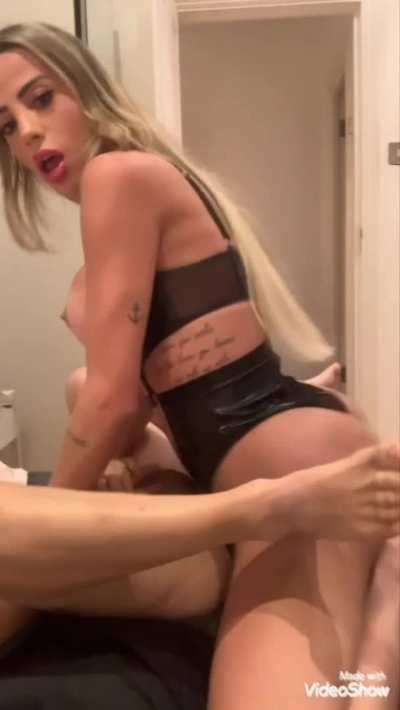 When we first meet vs 5 minutes later