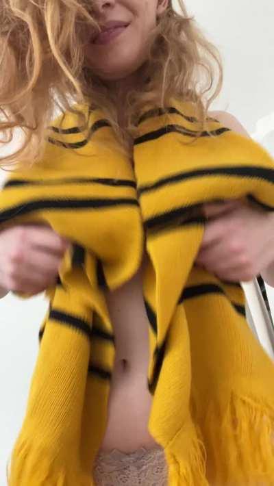 Isn't it amazing what a 5'2 frame can carry!