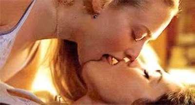 Megan Fox and Amanda Seyfried in Jennifer's Body