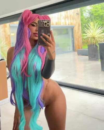 👇🏽 MORE OF HER CONTENT IN THE COMMENTS 😍