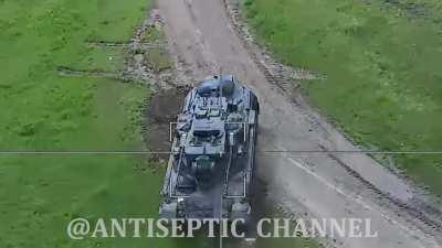 Lancet strike on a German Flakpanzer Gepard operated by Ukraine