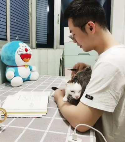 I Could Use A Bit Of a Hug Too