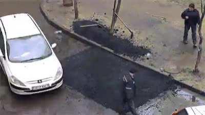 Asphalting for dummies [X-Post from /r/gifs]