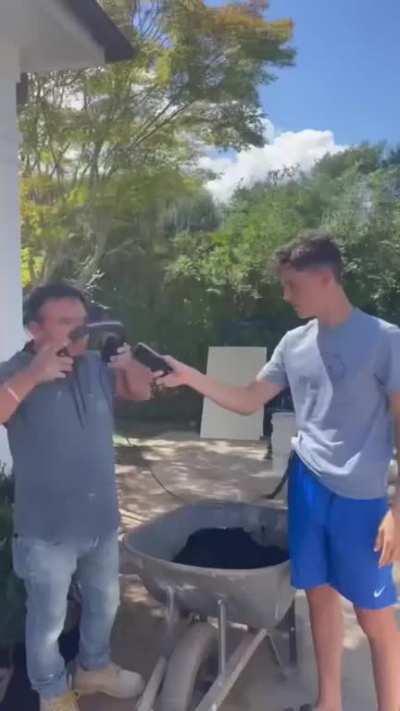 Average mexichango in US 🦧