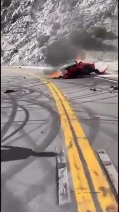 [LFO] Call of Duty Developer Dies by Ferrari