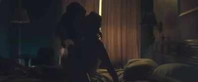 Emilia shows her seductive side in 