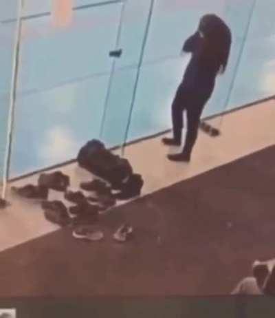 how i picture GME breaking through 200 today