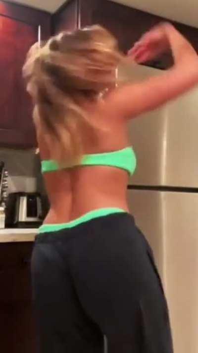 Try not to cum ( hard )