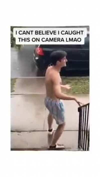 The roast was so good that Zeus needs to roast him back.