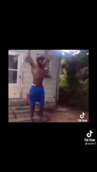 bro this mf nose 😭😭