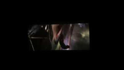 Andrew Garfield saves MJ