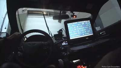 Entitled Karen Gets Arrested For Refusing to Wear Mask On Plane