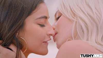 Elsa Jean kisses Emily Willis