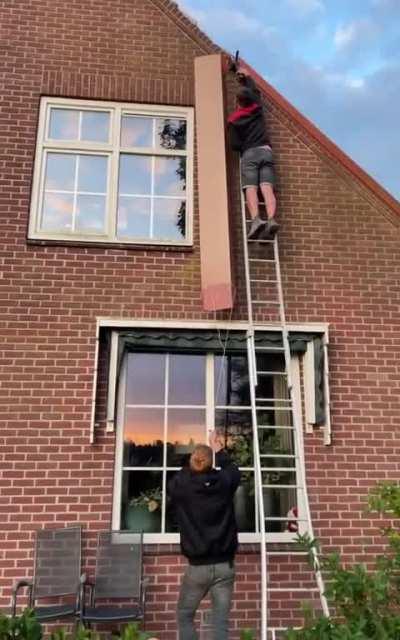 WCGW walking under a ladder