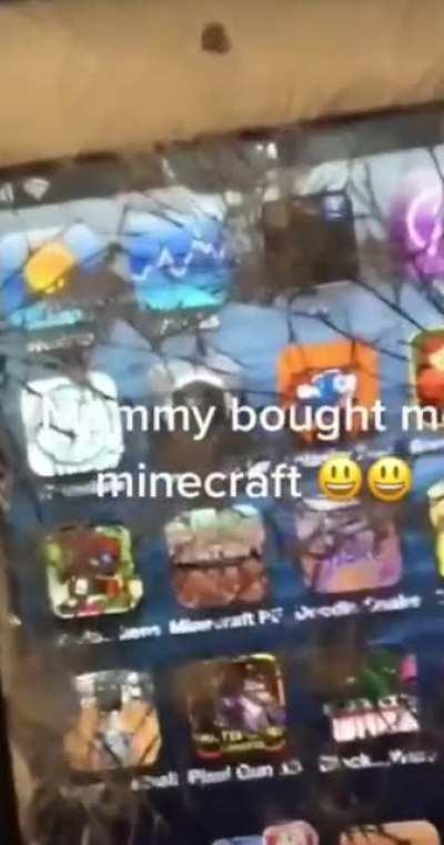 Mommy Bought me Minecraft 😃😃😃