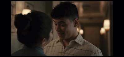 Selena Gomez’s new kissing scene from her serie OMITB