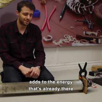 Explaining how resonance works with the help of flames