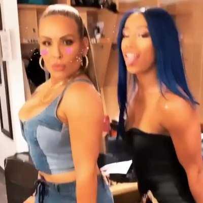 Sasha 👅 and Nattie