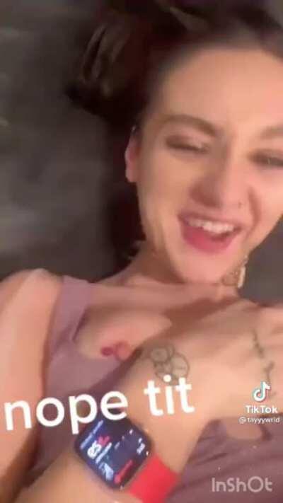 Repost of slavery22’s video for those that do not have superhuman vision. Great find!