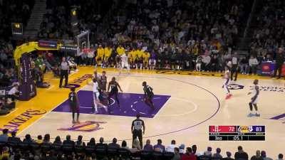 [Highlight] Austin Reaves missed free throw leads to a Max Christie buzzer-beating three