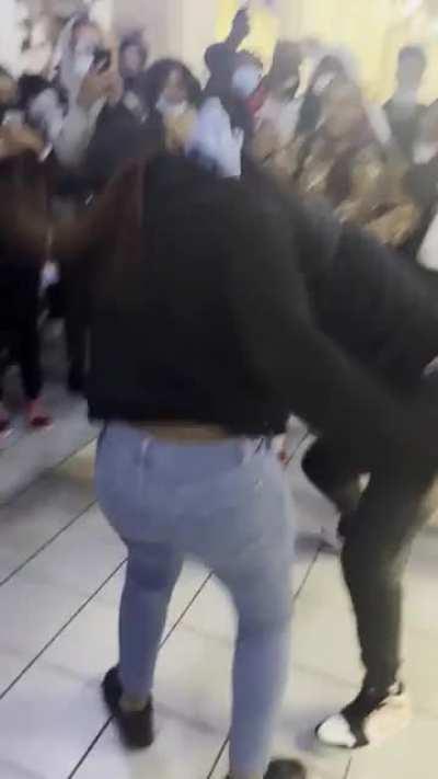 Repost another fight at my school (not me recording) Try to keep y’all’s racist comments to a minimum this time 💀