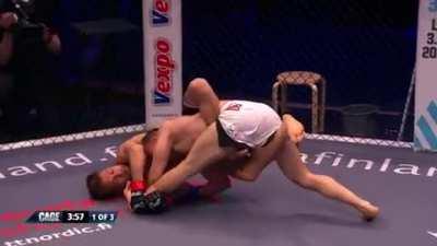 Aleksi Toivonen finishes Nicolai Turcan with a Suloev stretch