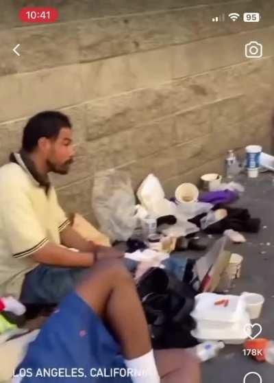 UsA iS ThE bEst cOUntry iN tHe WOrLd