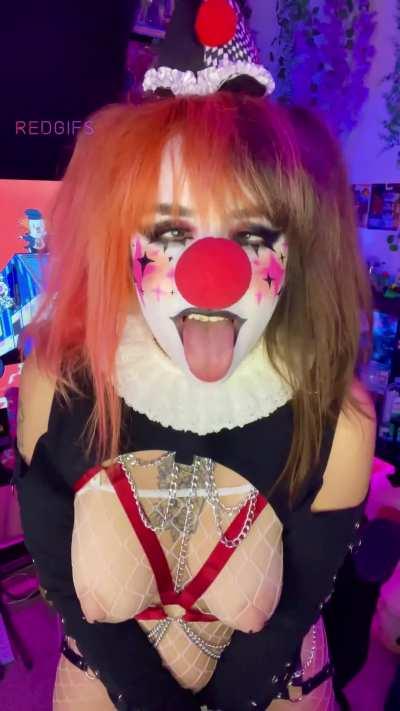 You trying to clown around with me