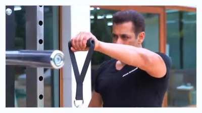 Me when I hear that my sister's friends are coming over .