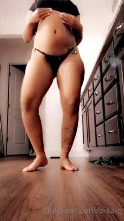 Pika Q twerk and titties
