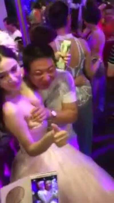 Freeuse Groping Public Grope Tits