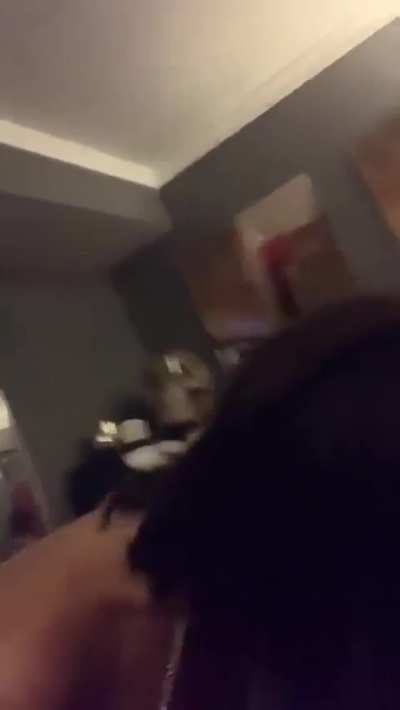 Mettre ce cou à profit 😋