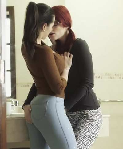 Nekane and Leila Smith Together
