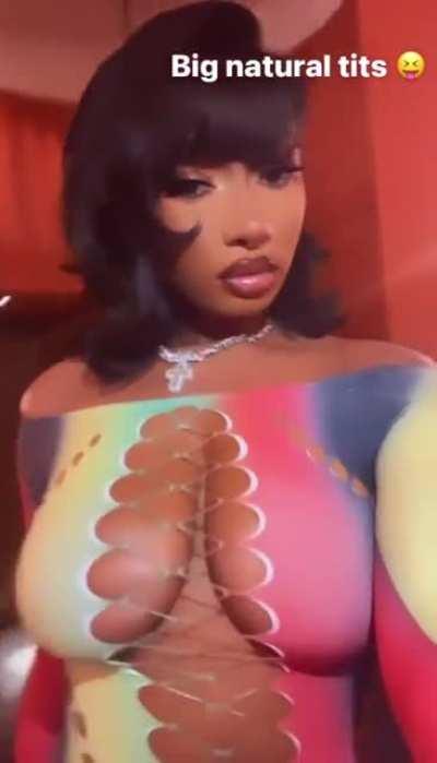 Big natural tits😈😩🥴😈😈