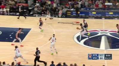 [Highlight] Hartenstein block ends with a Randle and one.