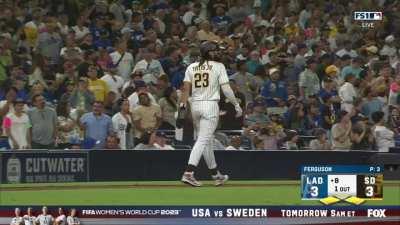 [Highlight] [Highlight] Juan Soto's infield single scores two and ties the game after Enrique Hernandez throws the ball into the dugout.