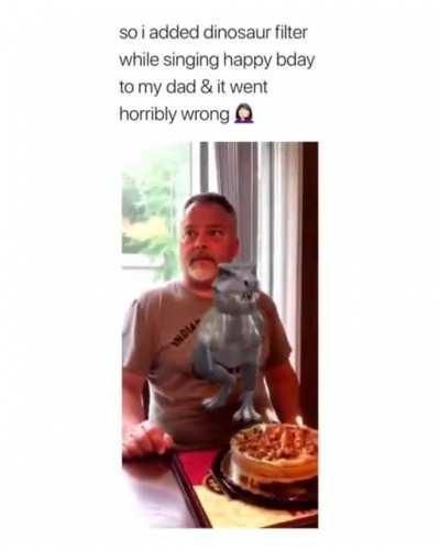 Тут это... мужик динозавру вдул