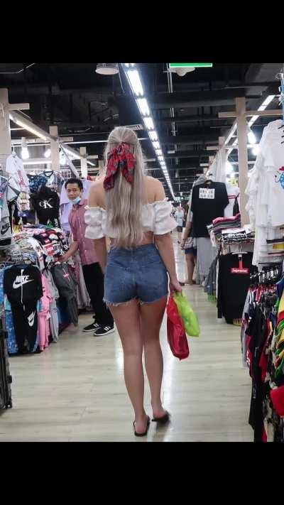 Every day I cum on your face