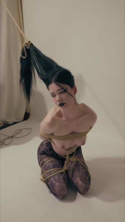 ropes, skin and hair