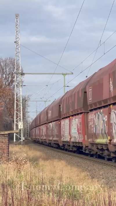 Die DB-Cargo mit eine Doppeltraktion 189er