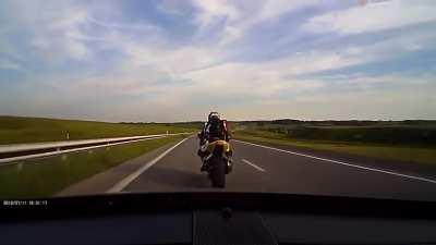 When 2 idiots meet...